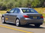 BMW 550i Sedan 2005 года (US)